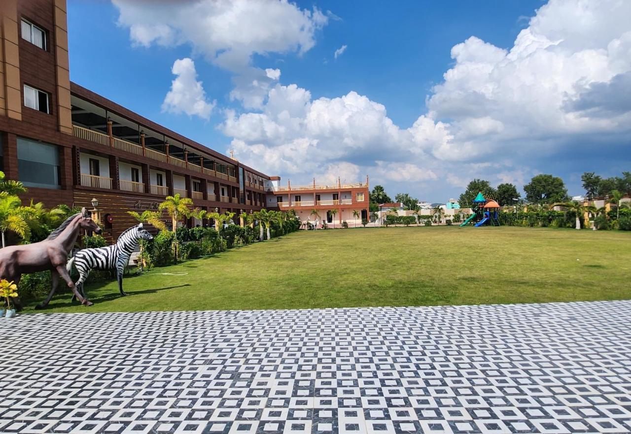 The Bodhi Palace Resort ภายนอก รูปภาพ