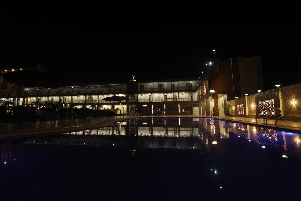 The Bodhi Palace Resort ภายนอก รูปภาพ