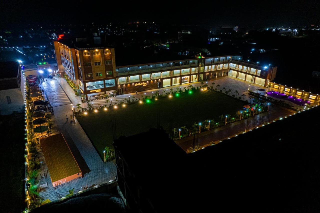 The Bodhi Palace Resort ภายนอก รูปภาพ